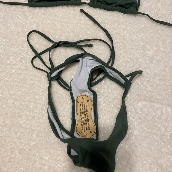 Matte Collection Axel Bikini - Picture 5 of 6